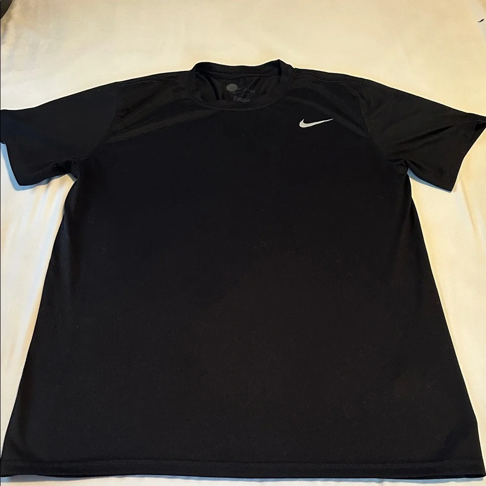 Nike Dri Fit Women’s Black Short Sleeve Tee